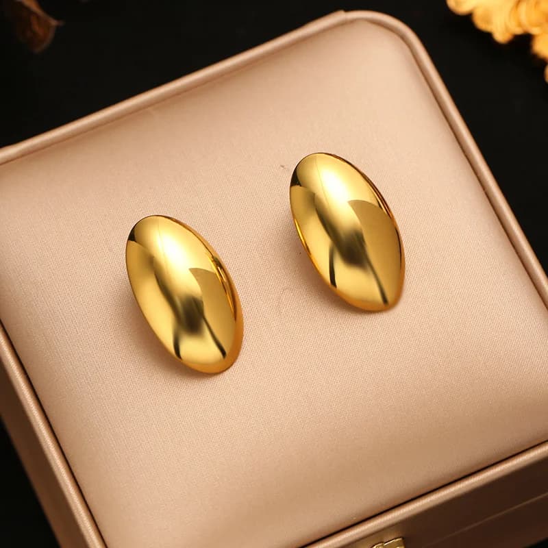 Cercei stud geometric în formă de inimă, culoare aurie