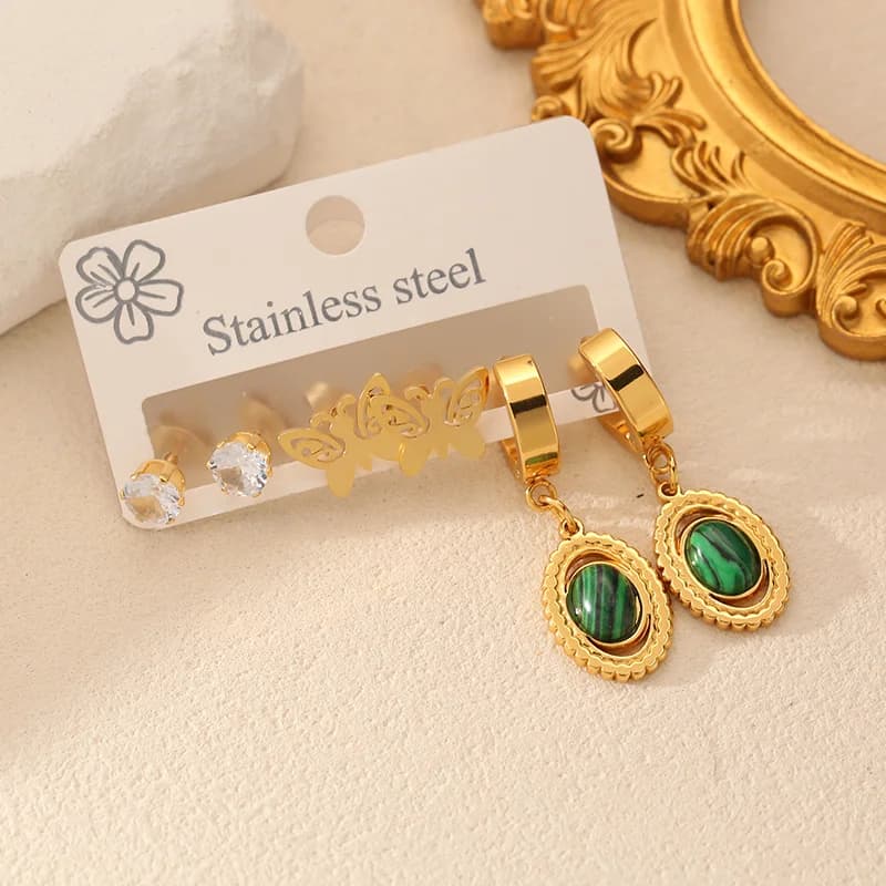Set 3 perechi cercei stud cu pietre verzi ovale și design fluture