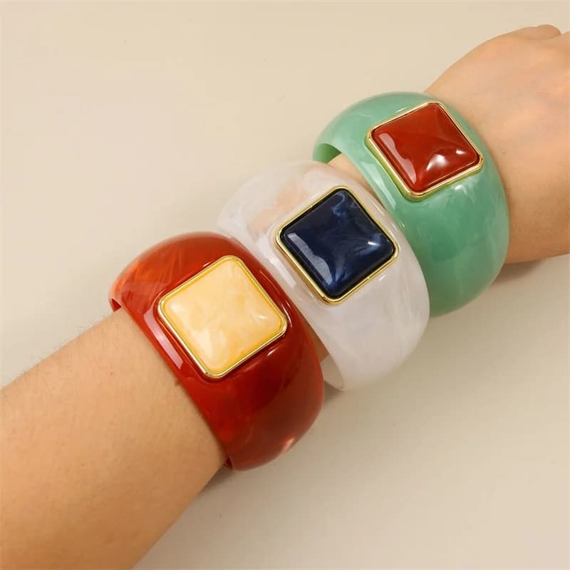 Brățară bangle pătrată din rășină acrilică, design geometric, pentru femei
